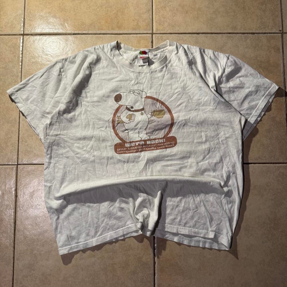 Y2k 2005 fruit of the loom family guy tee Size XL in mens